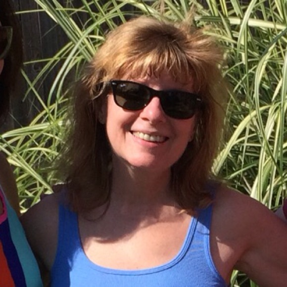 Meet your Posher, Denise! I love Poshmark! - Picture 6 of 7